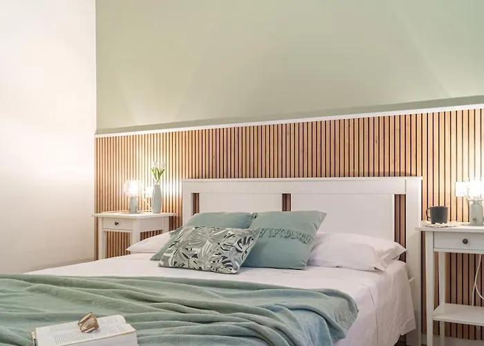 Motor Valley Boutique Apartment - 3 Suites