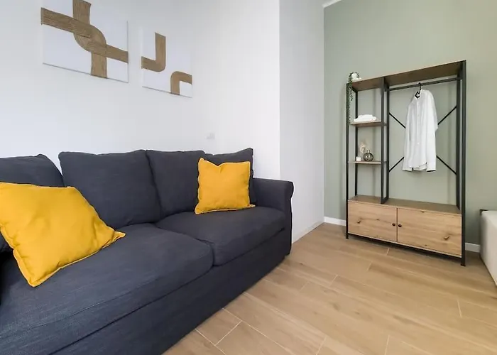 Motor Valley Boutique Apartment - 3 Suites