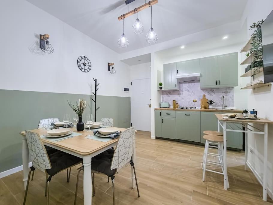 Motor Valley Boutique - 3 Apartment *